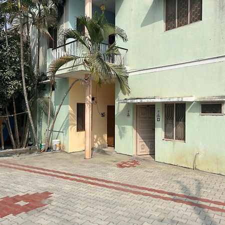 Anbu Ramana Guest House Tiruvannamalai Bagian luar foto