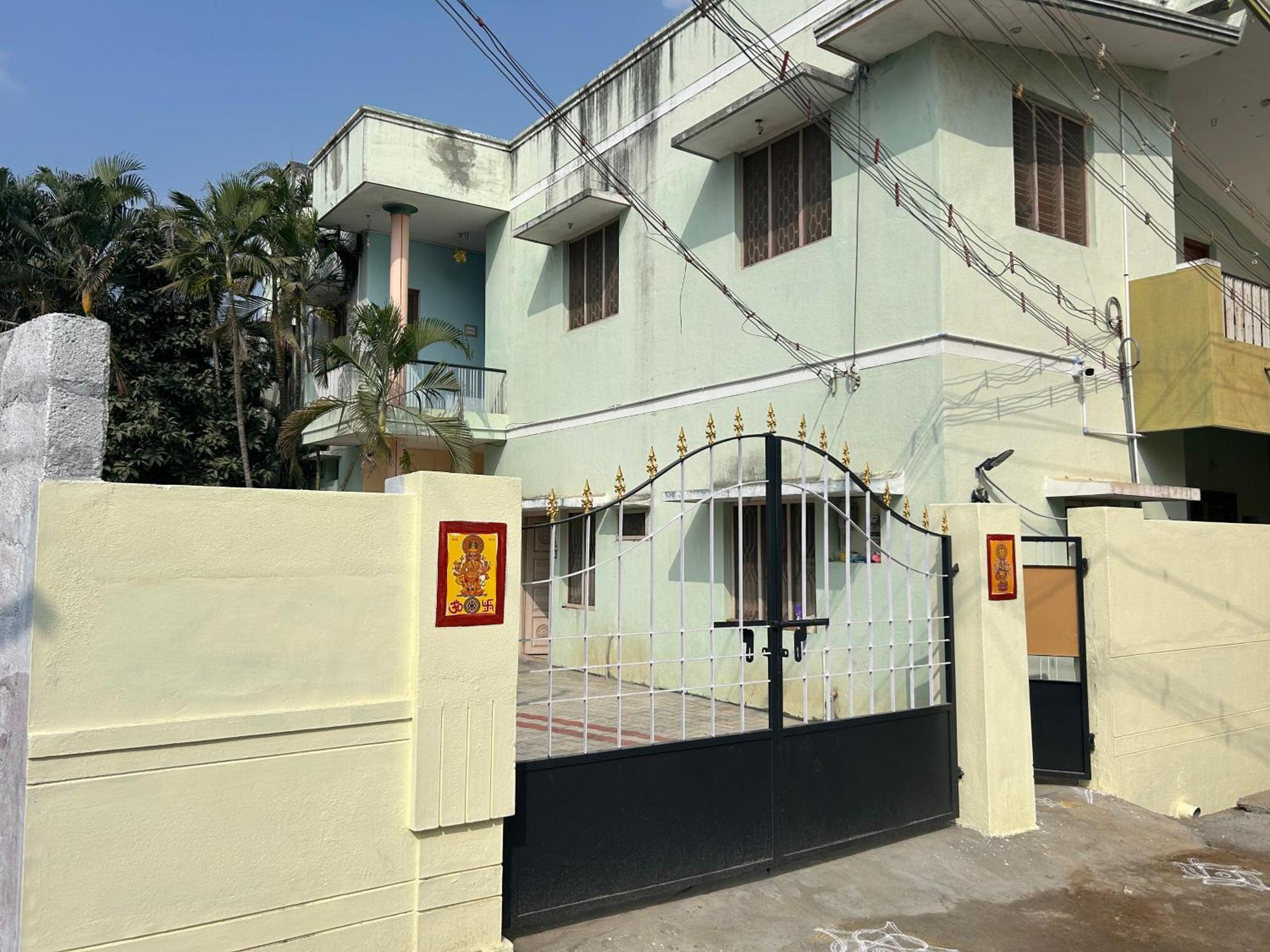 Anbu Ramana Guest House Tiruvannamalai Bagian luar foto