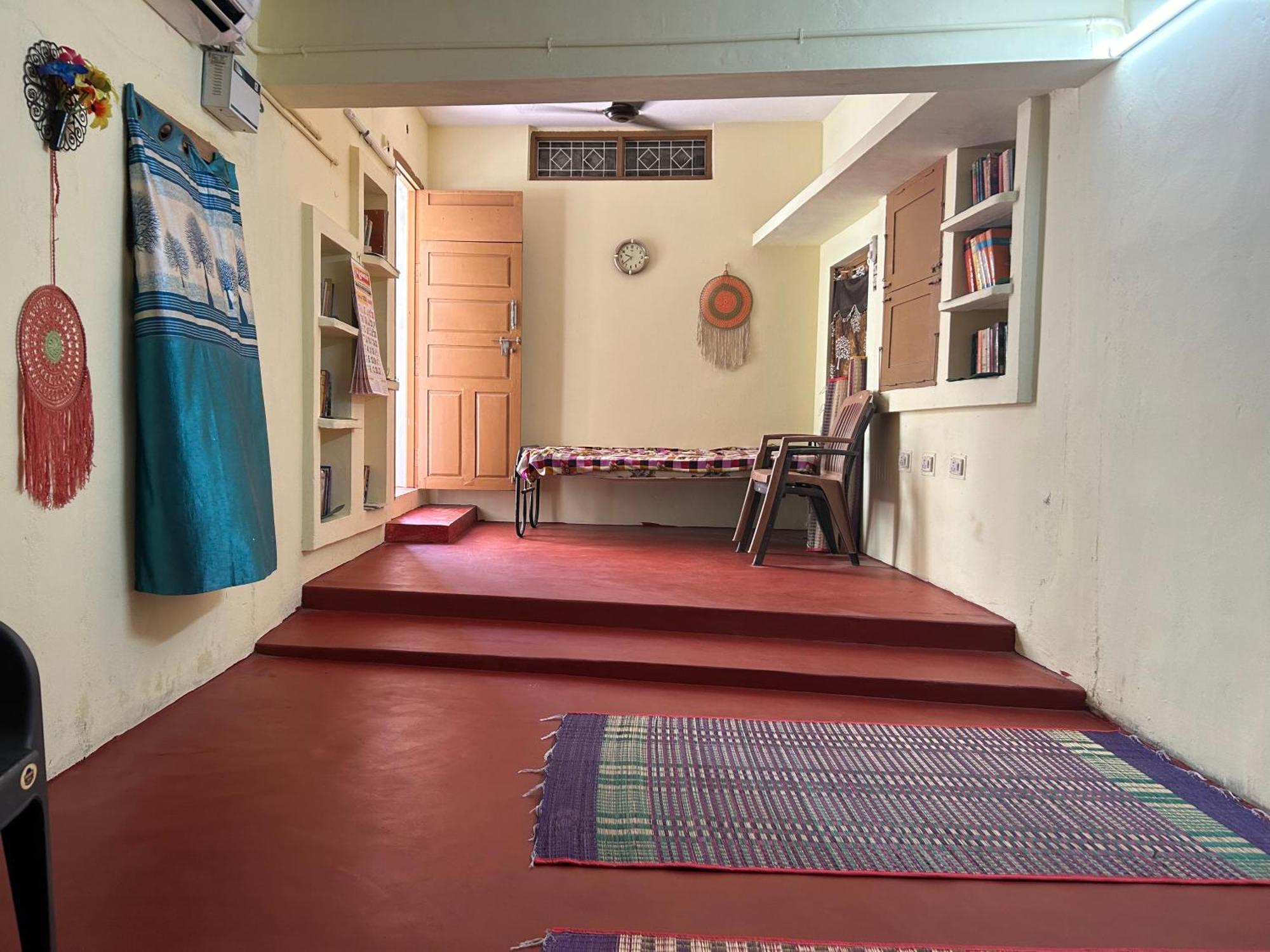 Anbu Ramana Guest House Tiruvannamalai Bagian luar foto