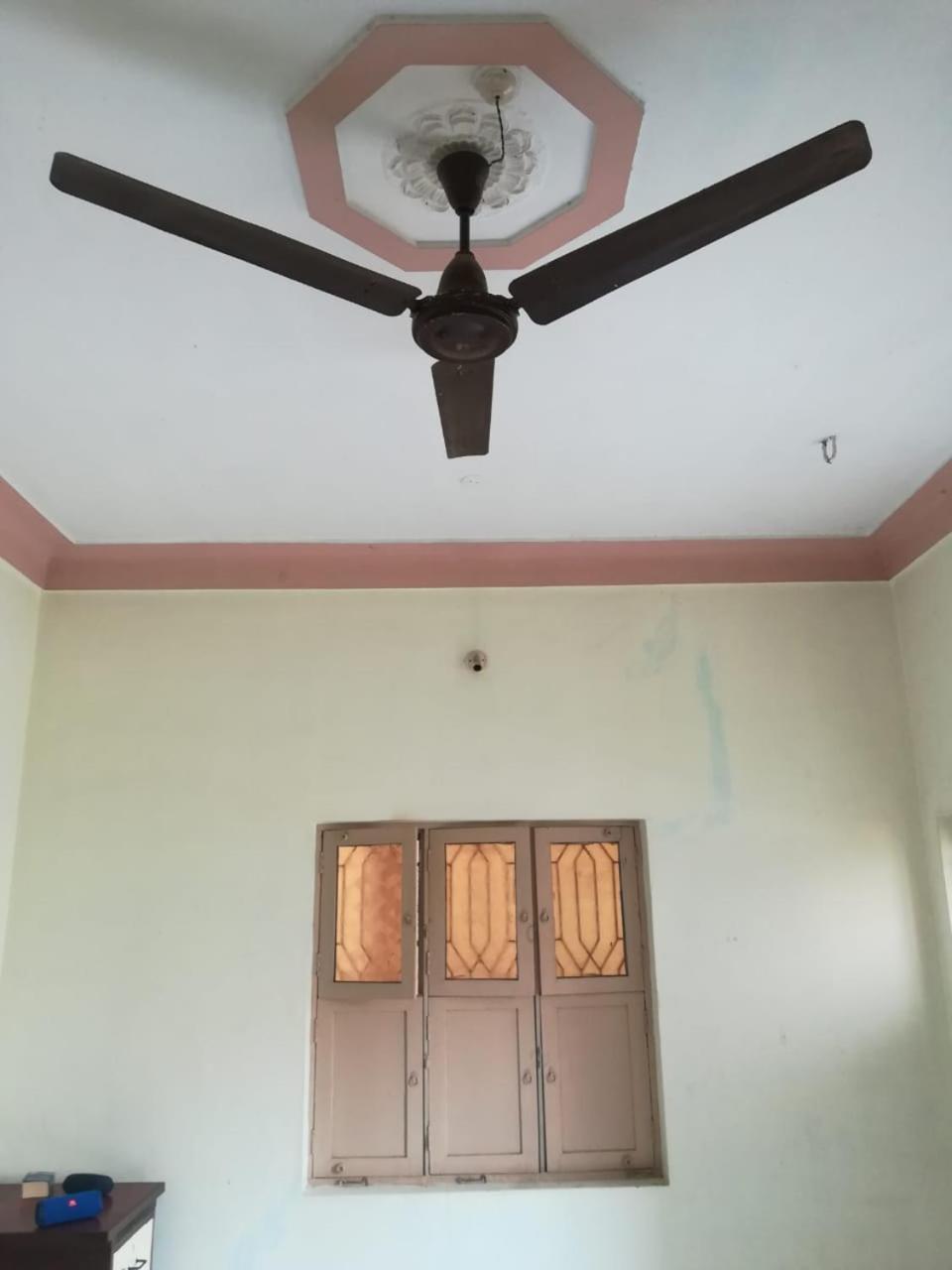 Anbu Ramana Guest House Tiruvannamalai Bagian luar foto